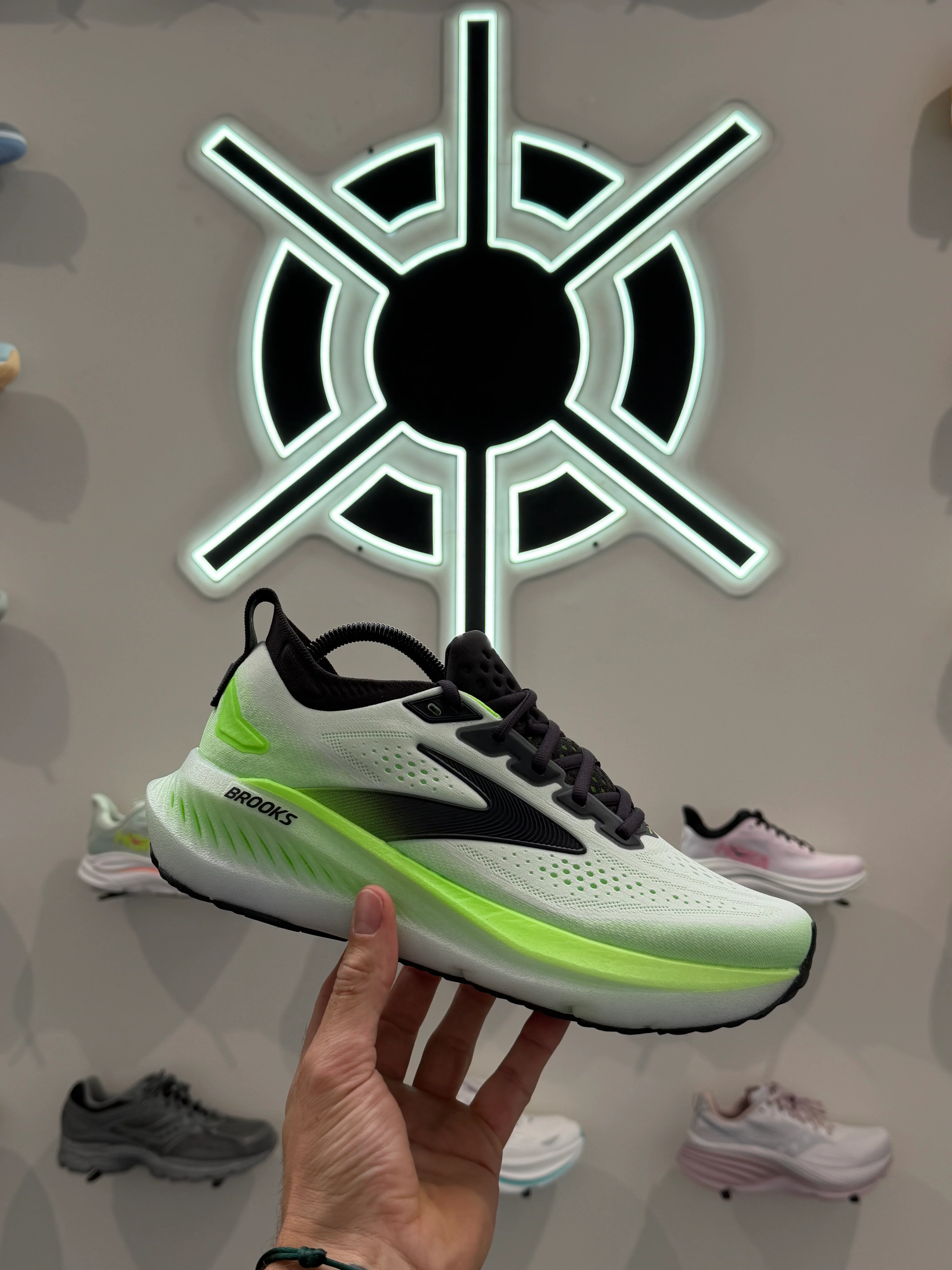 BROOKS GLYCERIN 23 WHITE PHANTOM GREEN GECKO MEN'S - Image 3